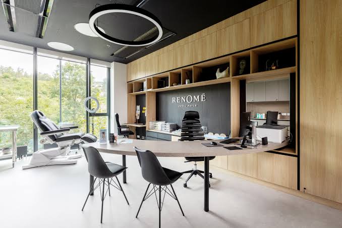 Consultation and treatment room